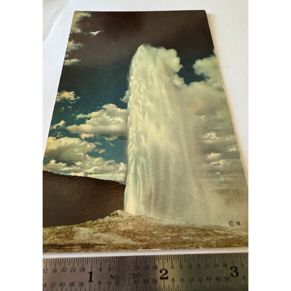 VTG NOS Postcard Old Faithful Geyser at Yellowstone National Park Haynes Studios - Picture 3 of 6